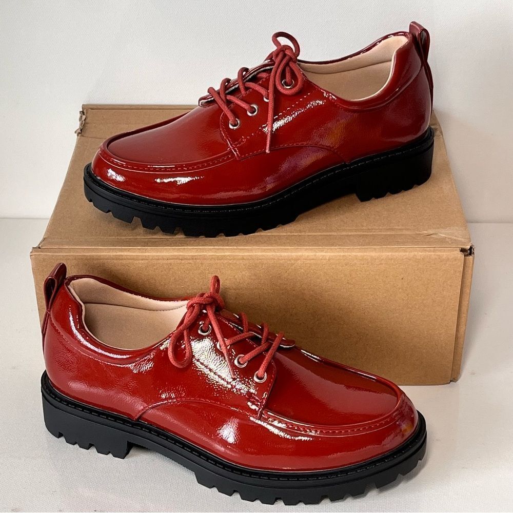 Journee Collection Zina Lace Up Oxford